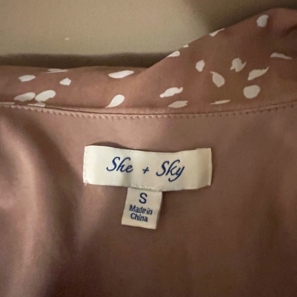 She & Sky Spices Peach  and White Polka Dot Wrap Romper, size Small - Picture 4 of 7